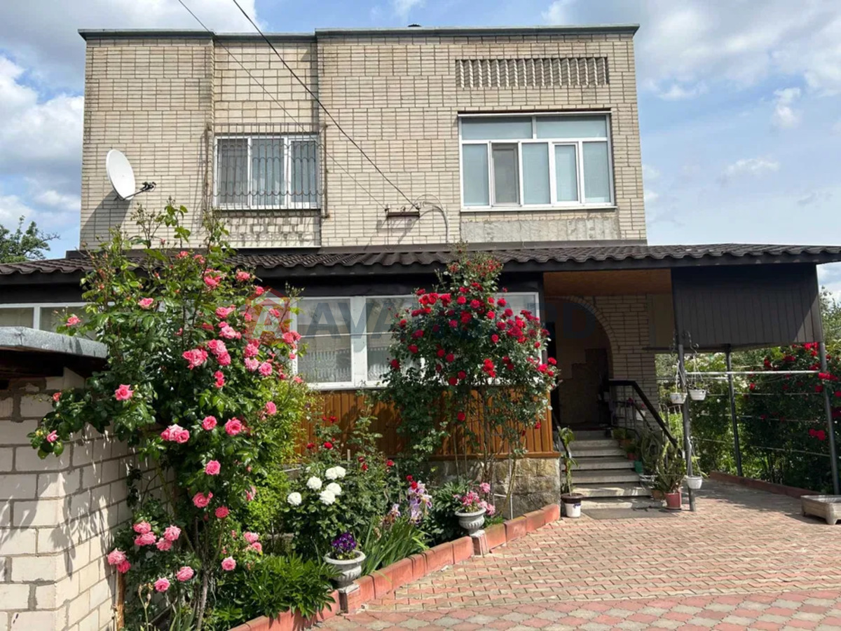 Будинок, 194 кв.м. фото 1 Будинок, 194 кв.м. фото 1