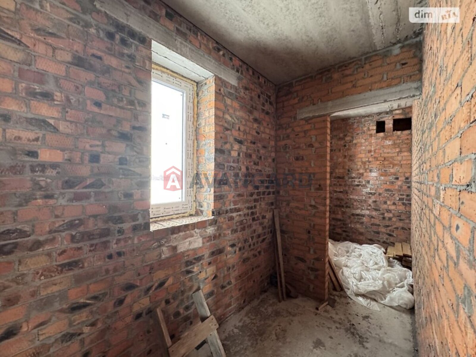 �������, 120 ��.�. ���� 8