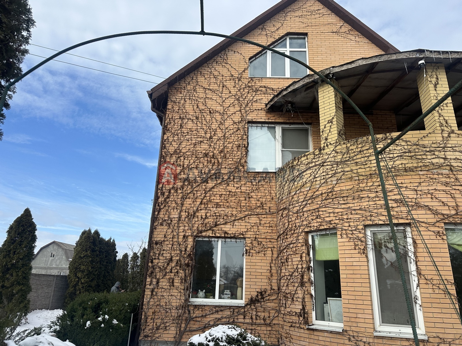 ���, 300 ��.�. ���� 16