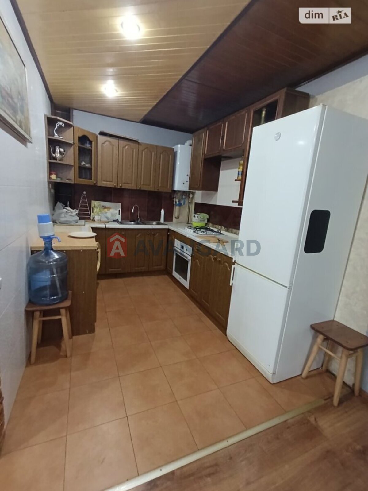 �������, 100 ��.�. ���� 22