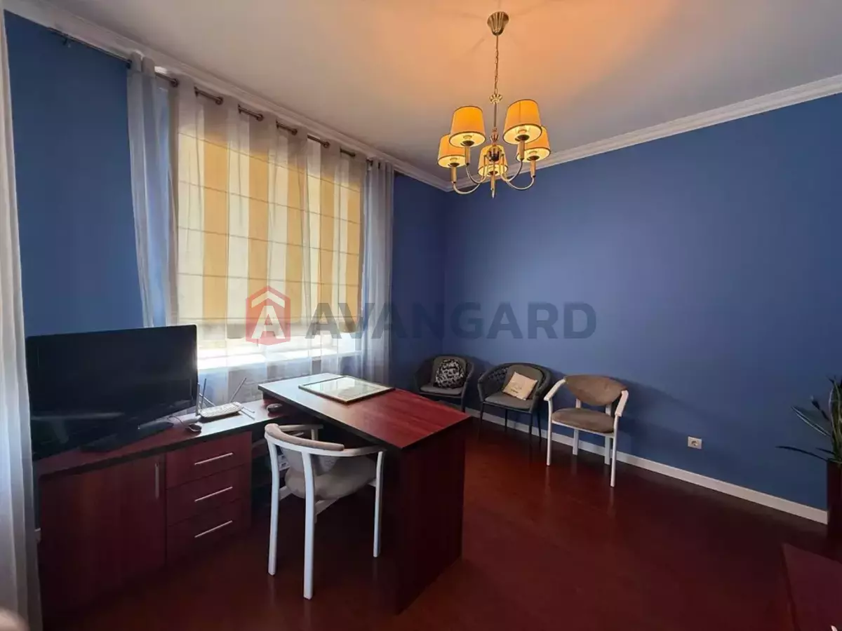 �������, 275 ��.�. ���� 17