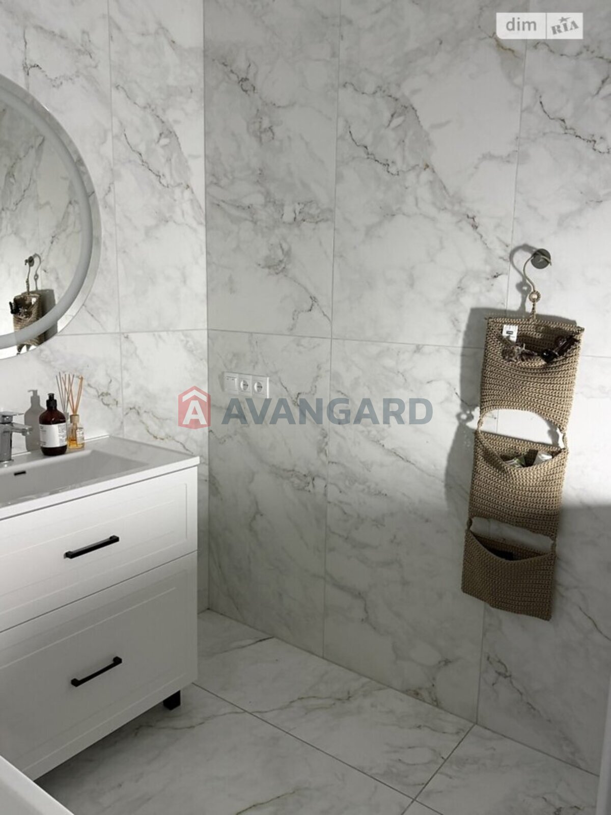 ��������, 76 ��.�. ���� 23