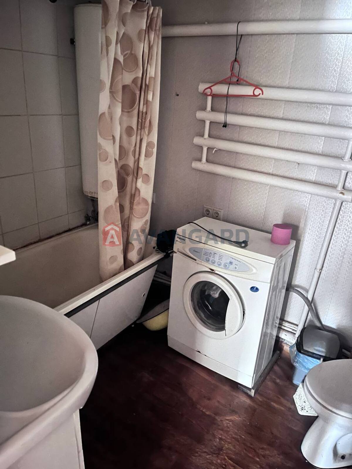 �������, 55 ��.�. ���� 9