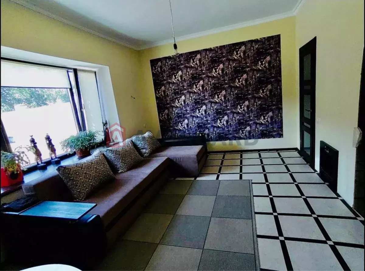 �������, 374 ��.�. ���� 8