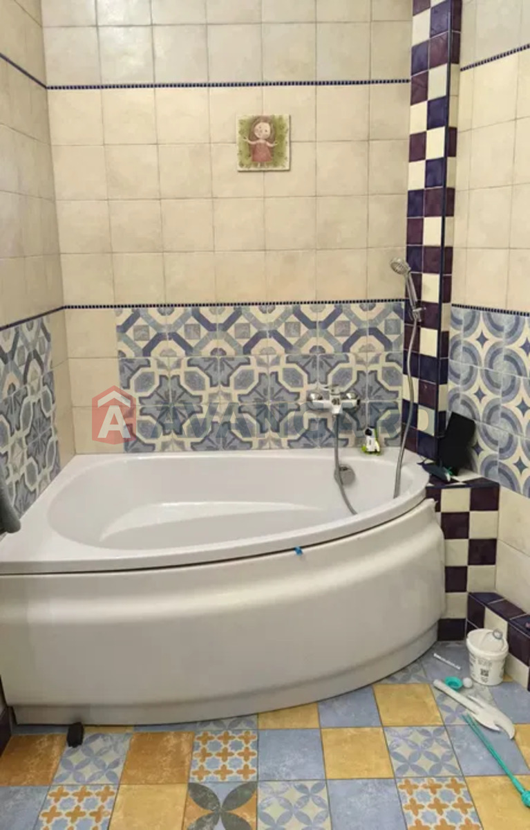 �������, 300 ��.�. ���� 13