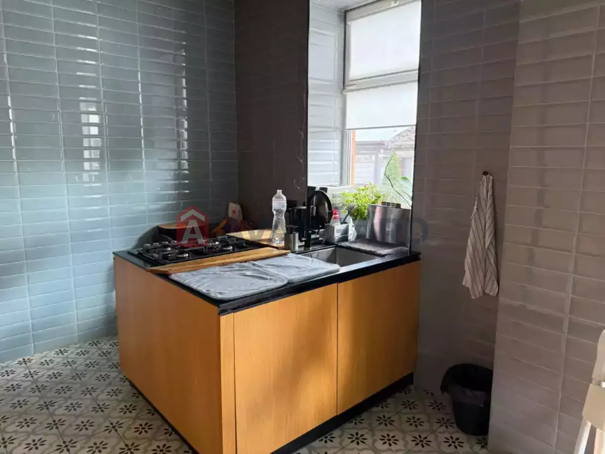 �������, 240 ��.�. ���� 3