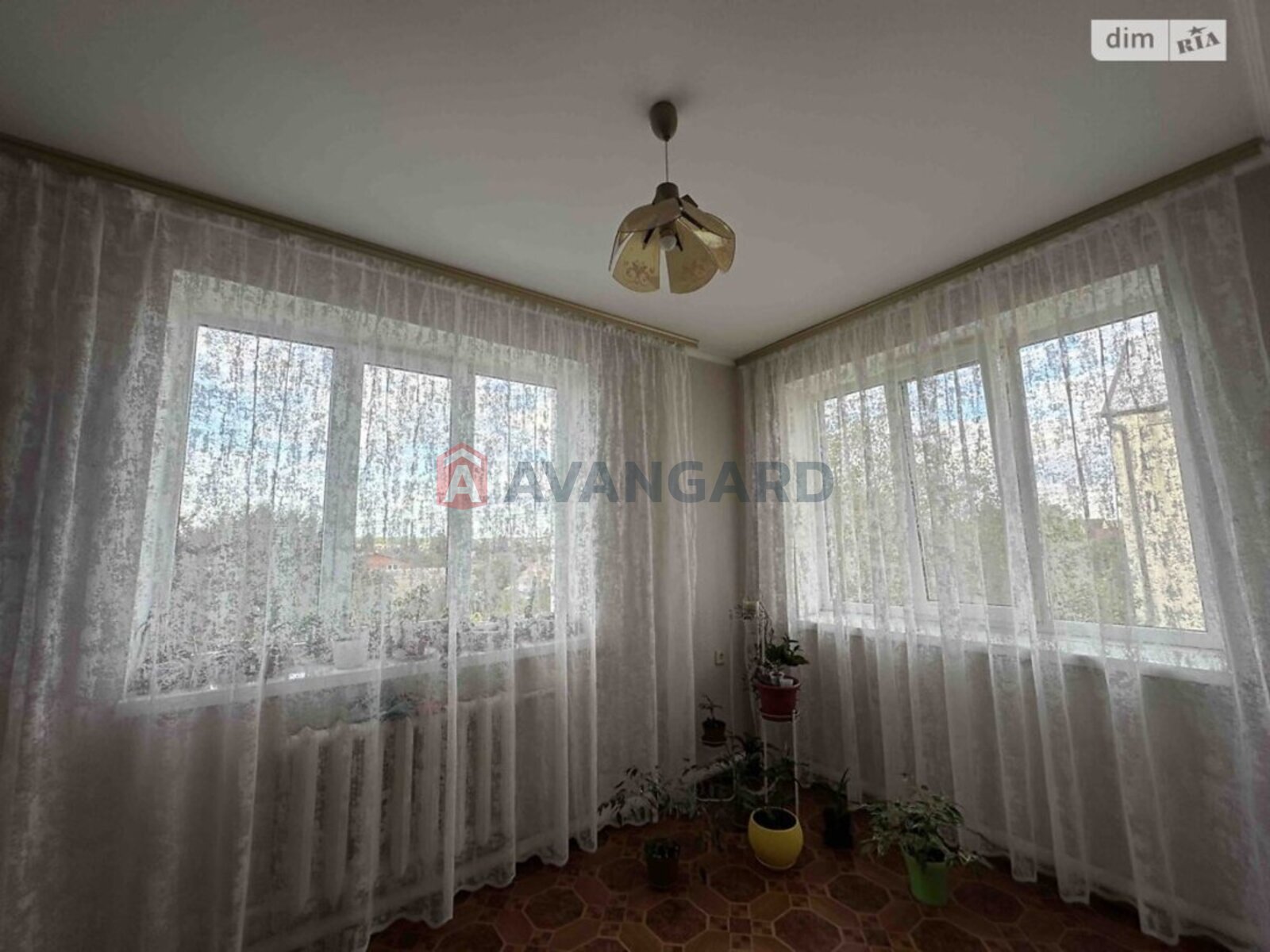 �������, 295 ��.�. ���� 23