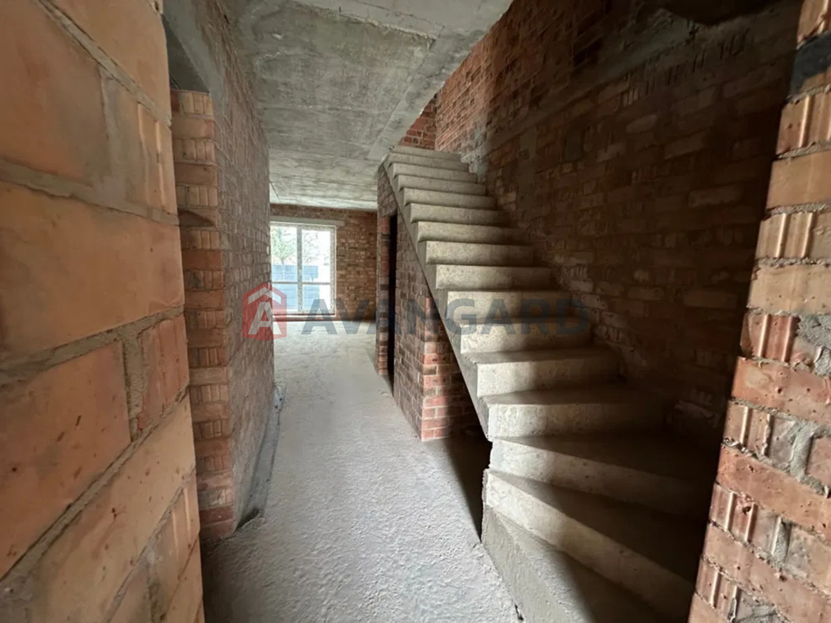 Таунхаус, 170 кв.м. фото 8 Таунхаус, 170 кв.м. фото 8