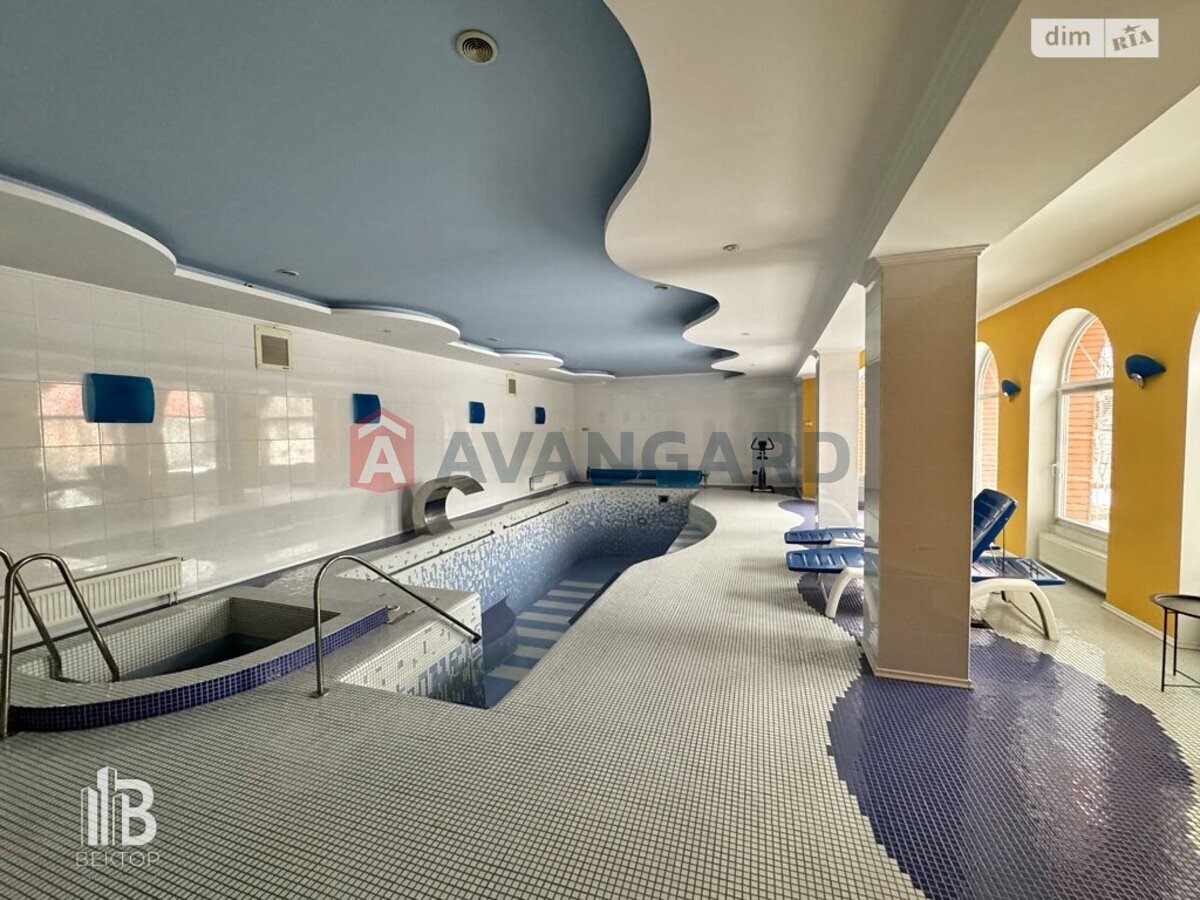 �������, 350 ��.�. ���� 8