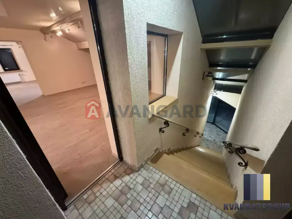 �������, 244 ��.�. ���� 20