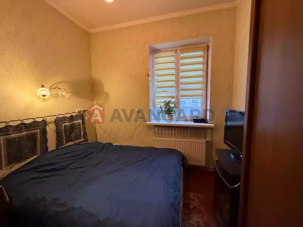 ������� �������, 72 ��.�. ���� 19