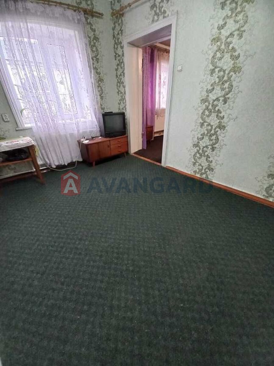 ������� �������, 48 ��.�. ���� 8