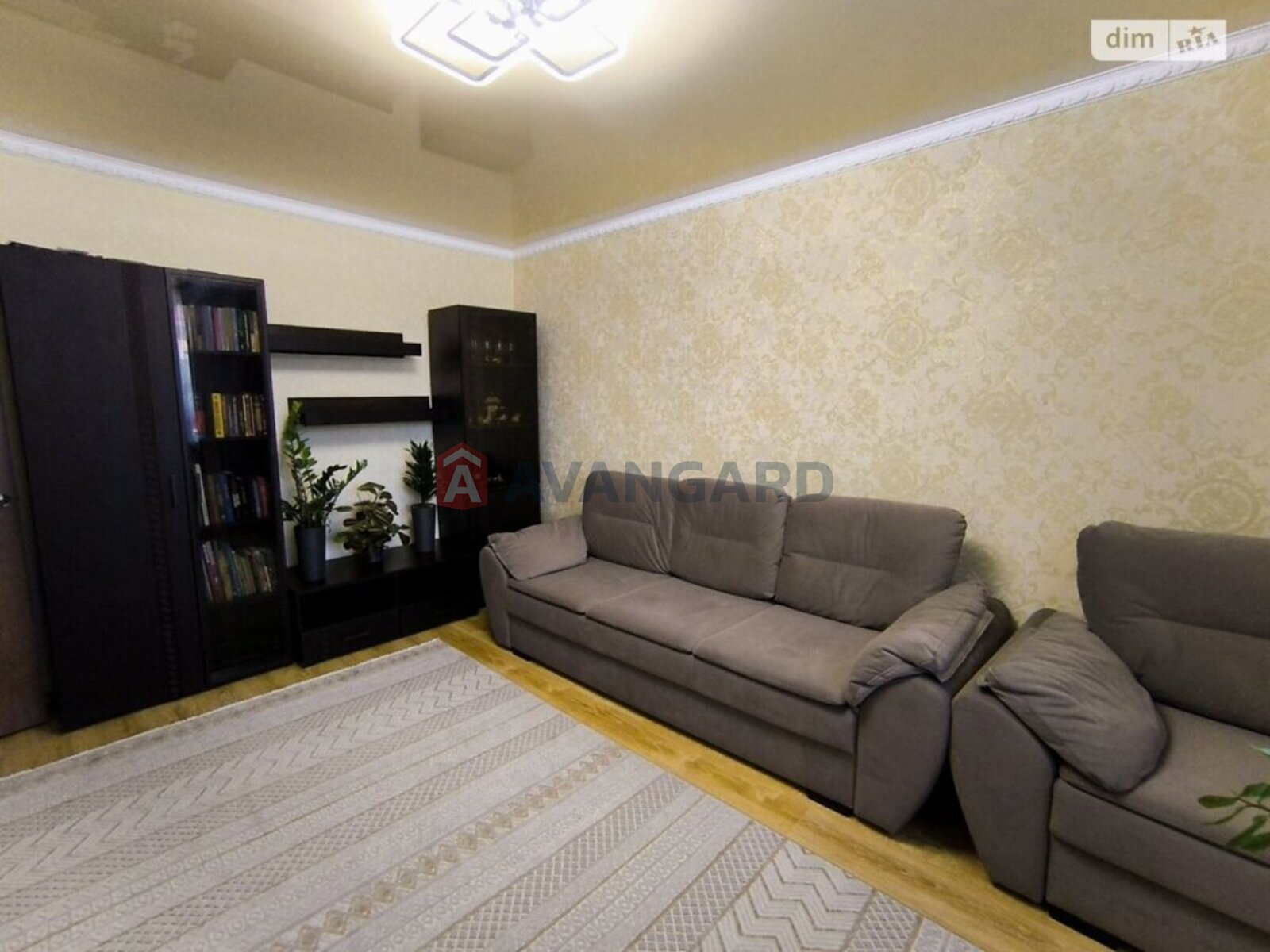 ������� �������, 80 ��.�. ���� 25