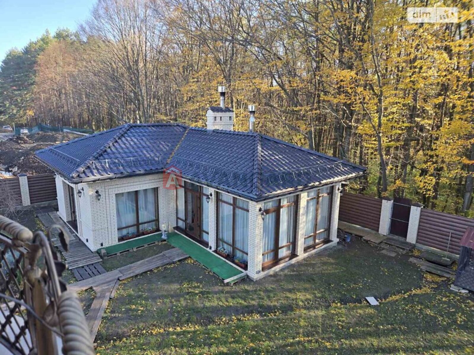 �������, 375 ��.�. ���� 19