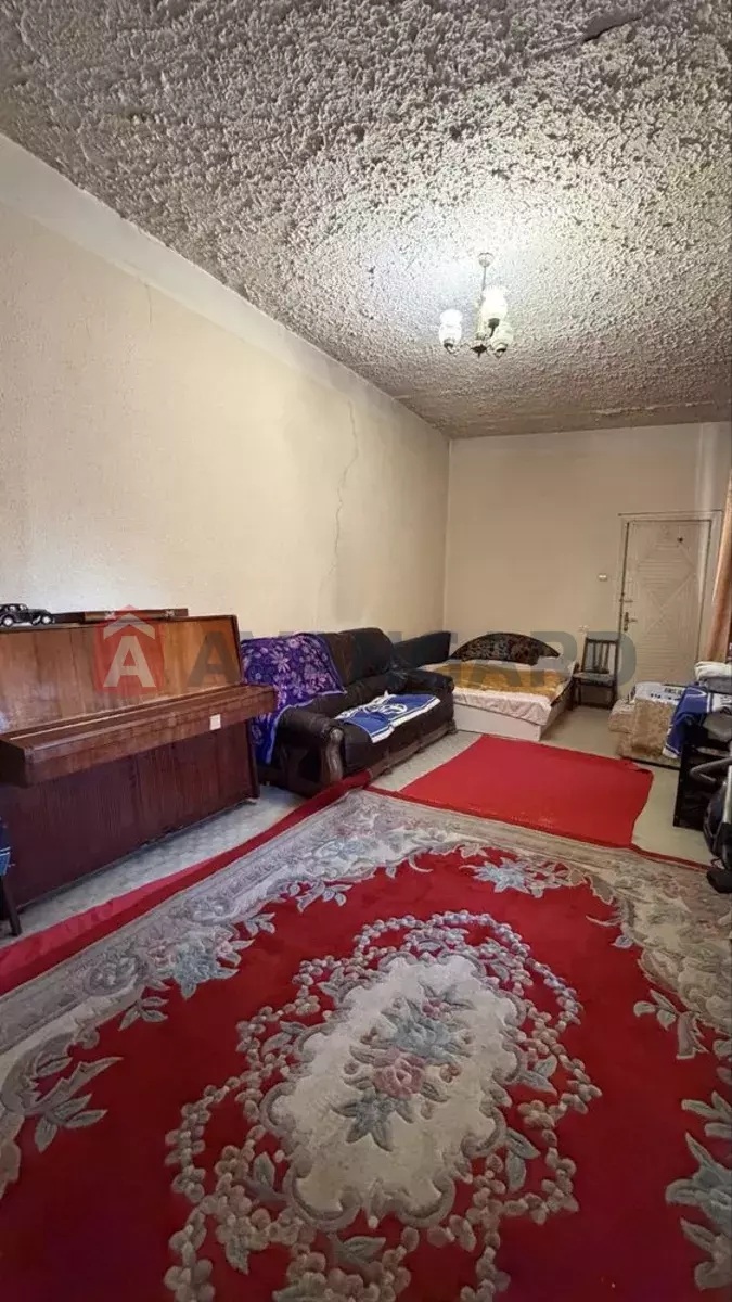 �������, 200 ��.�. ���� 15