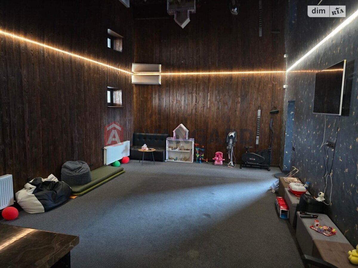 ���, 325 ��.�. ���� 20