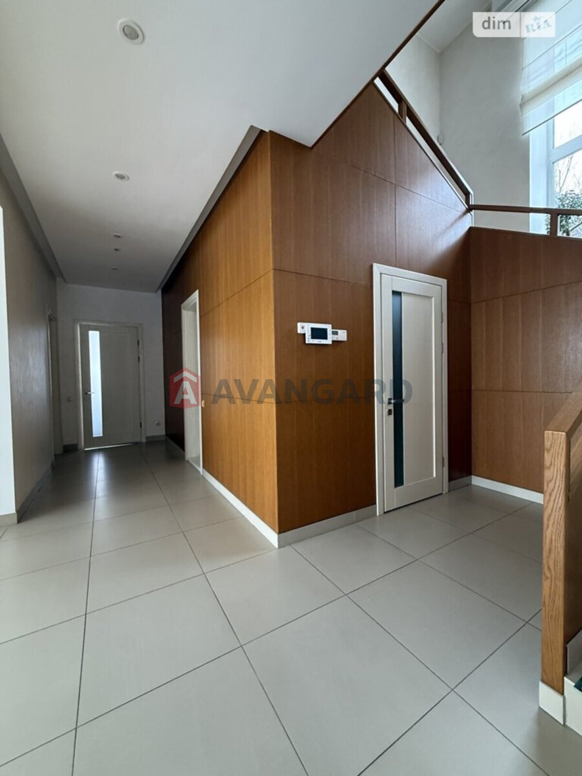 �������, 214 ��.�. ���� 19