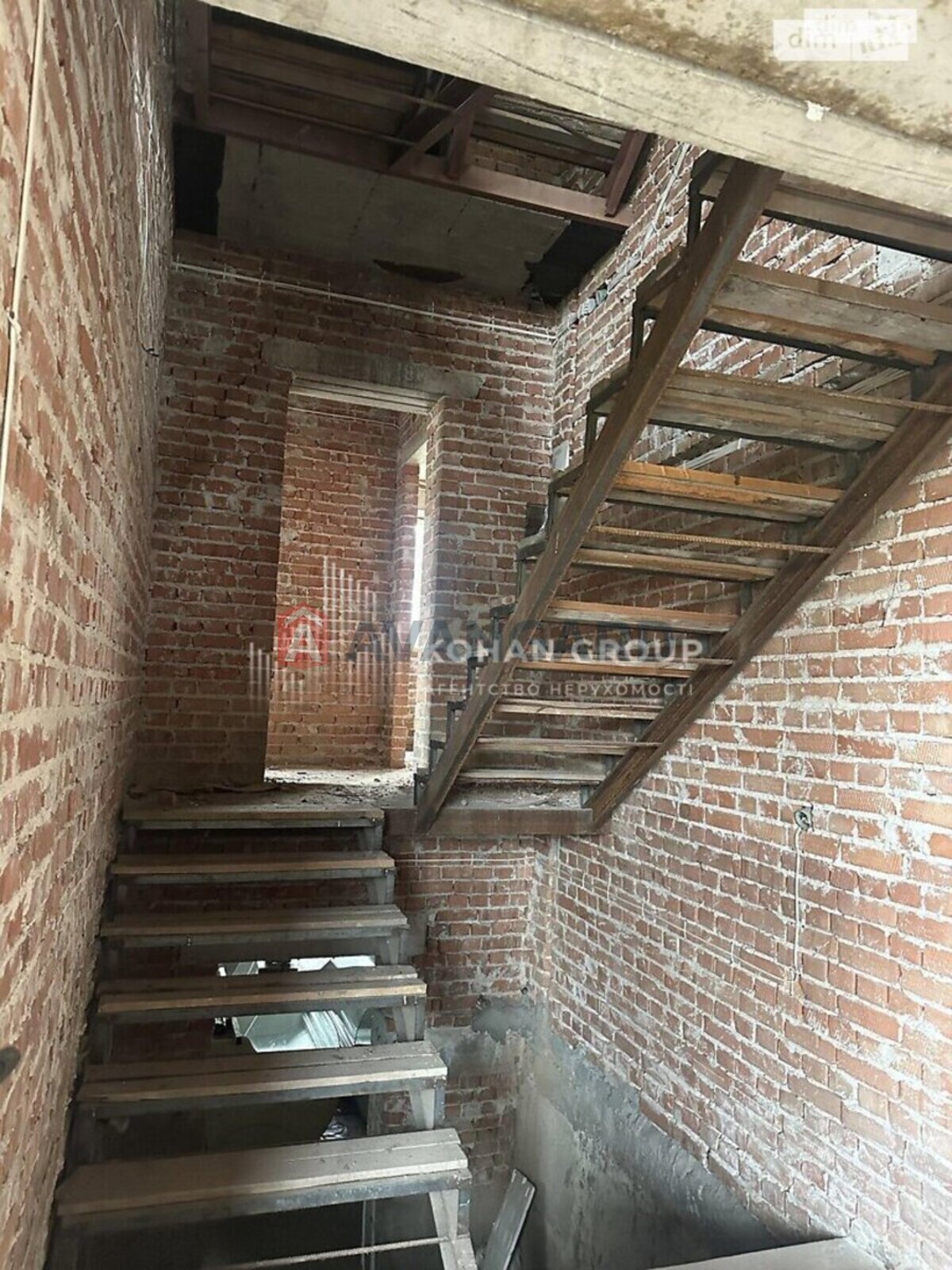 �������, 360 ��.�. ���� 14