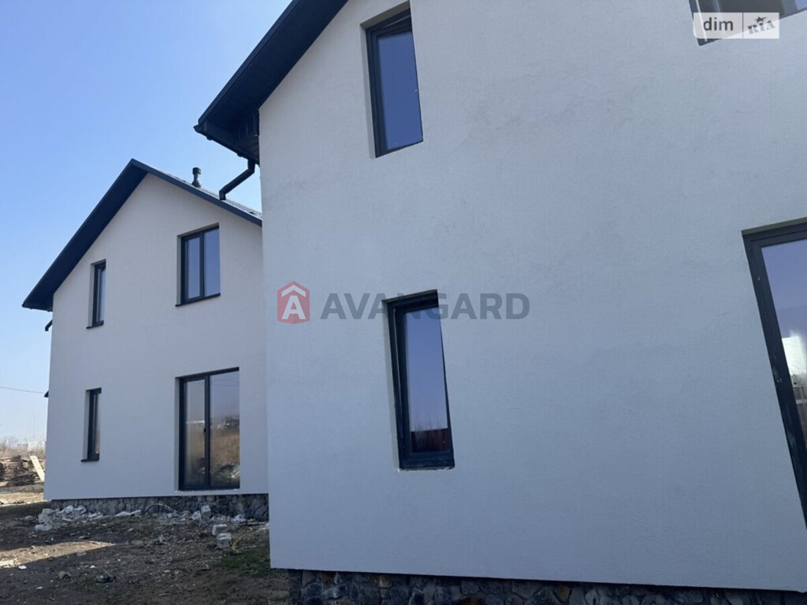 �������, 100 ��.�. ���� 13