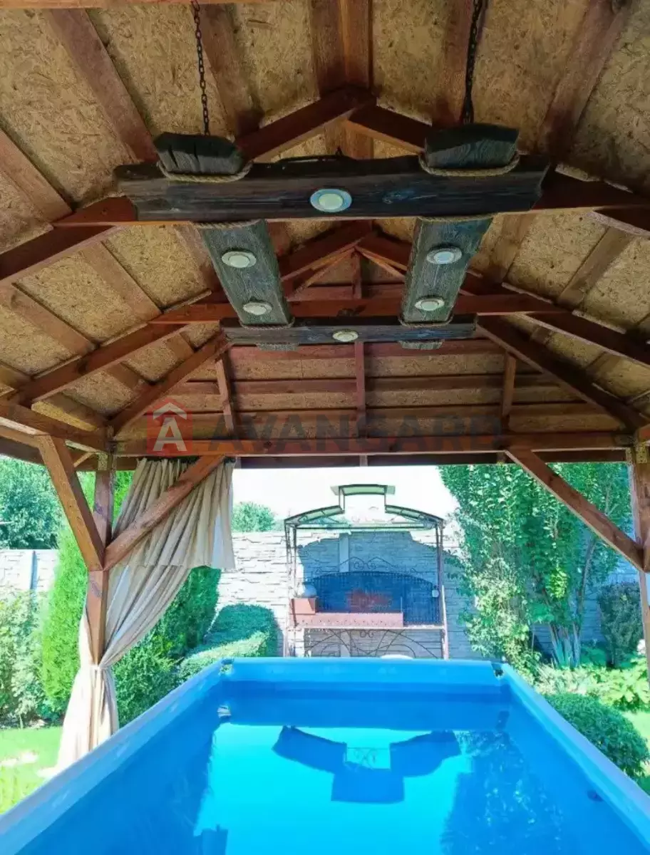 �������, 199 ��.�. ���� 27