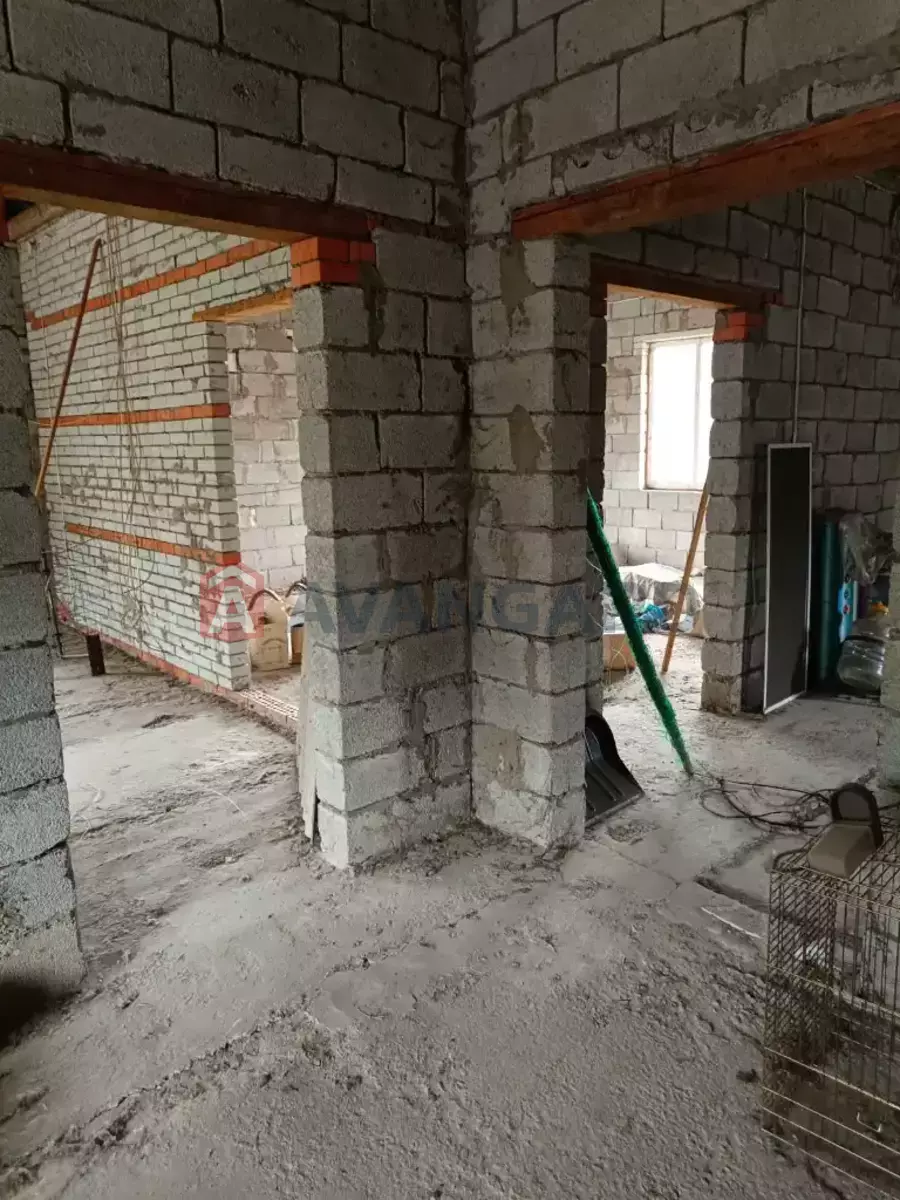 �������, 230 ��.�. ���� 7