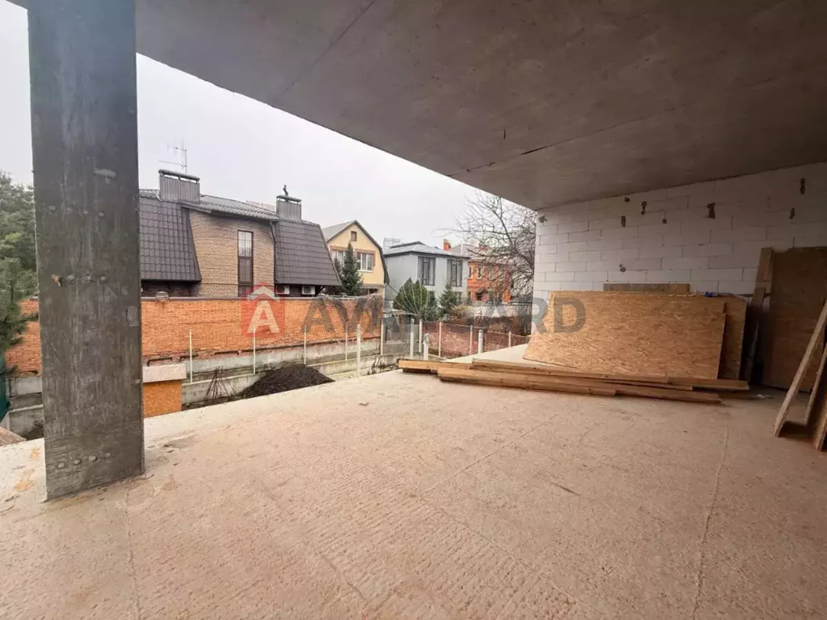 �������, 200 ��.�. ���� 18