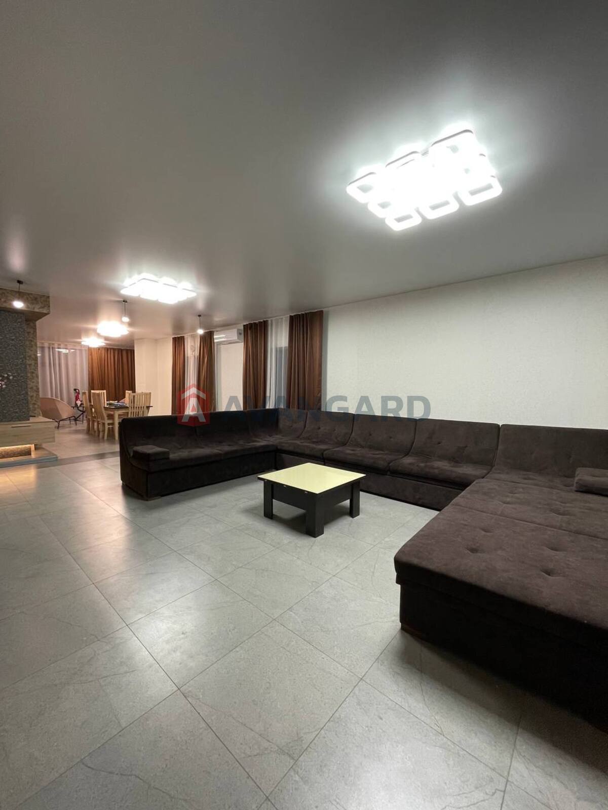 �������, 407 ��.�. ���� 7