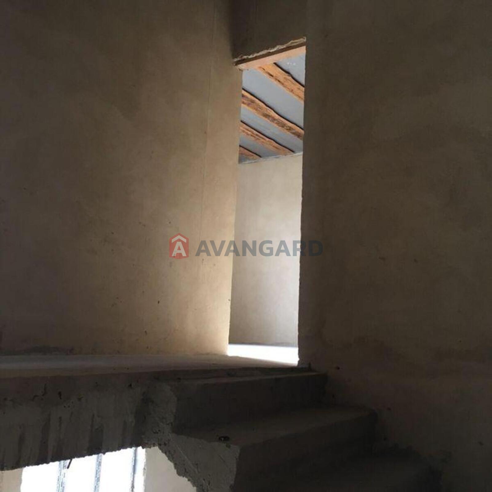 �������, 210 ��.�. ���� 10