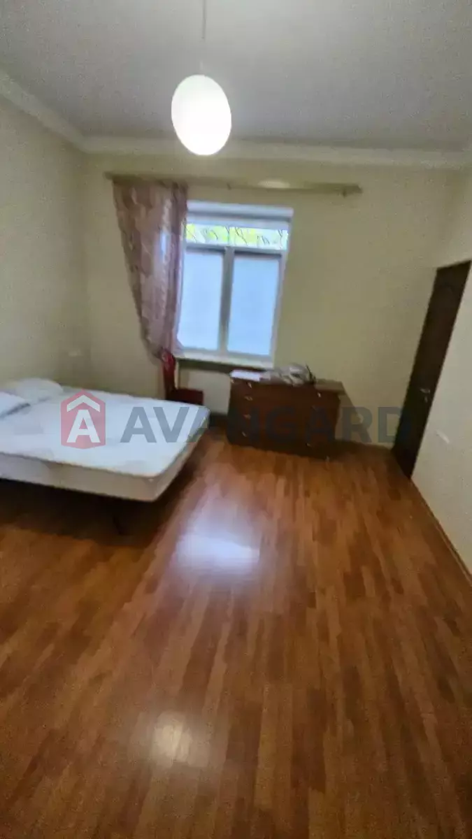 ������� �������, 520 ��.�. ���� 18