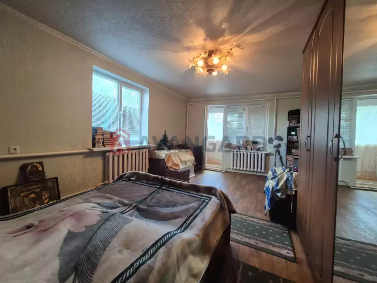 ���, 280 ��.�. ���� 10