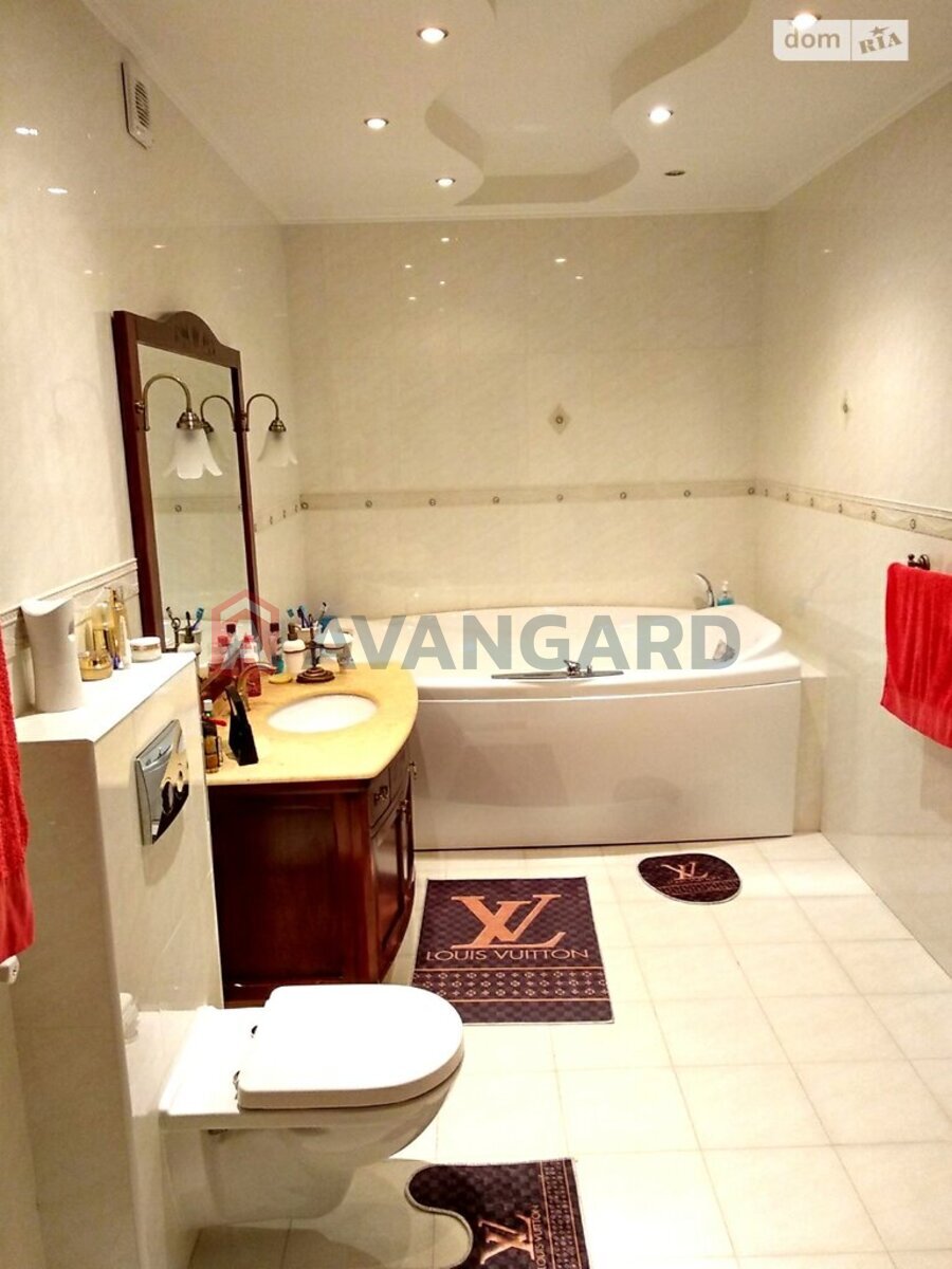 �������, 586 ��.�. ���� 15