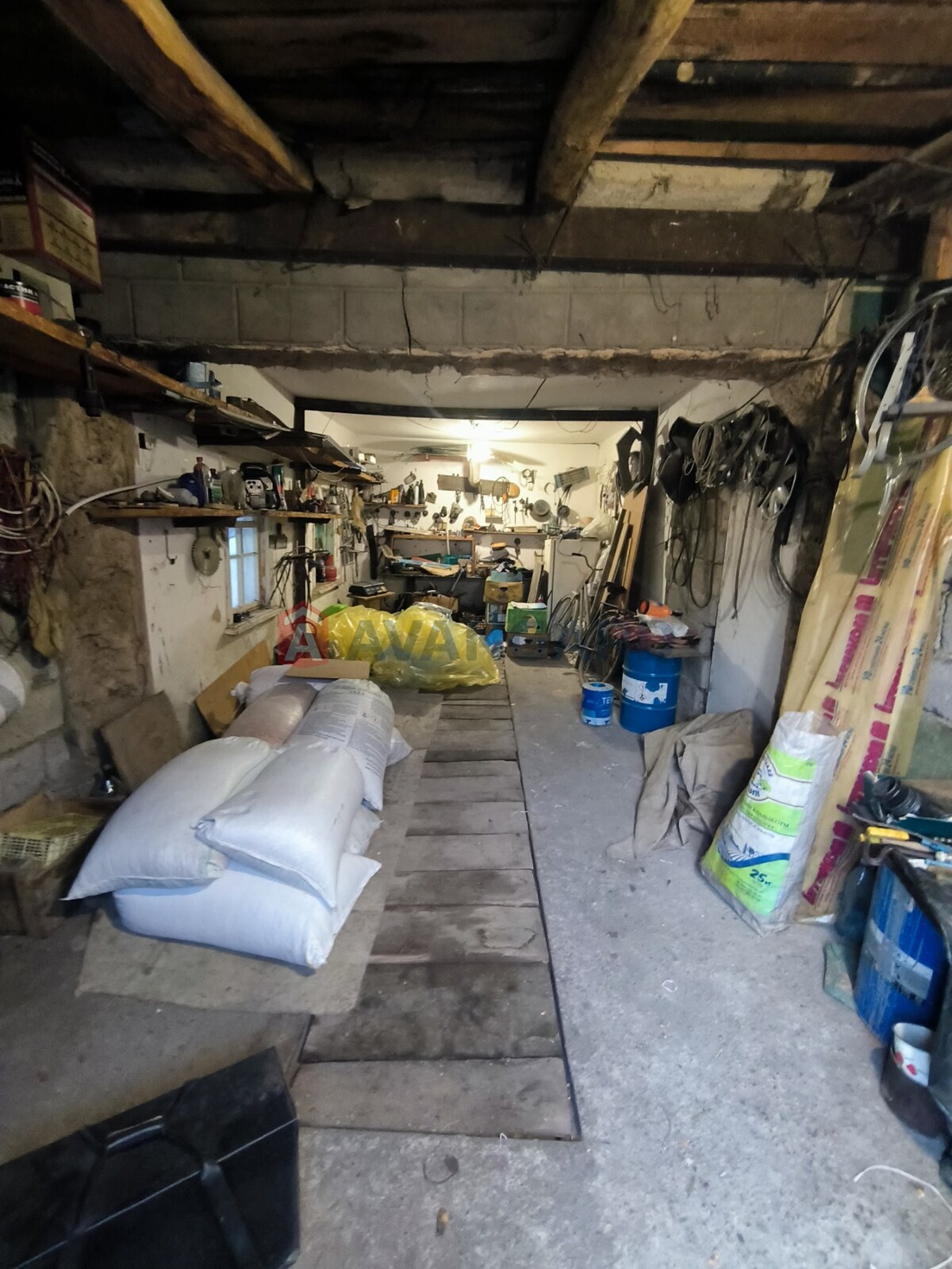 �������, 32 ��.�. ���� 18