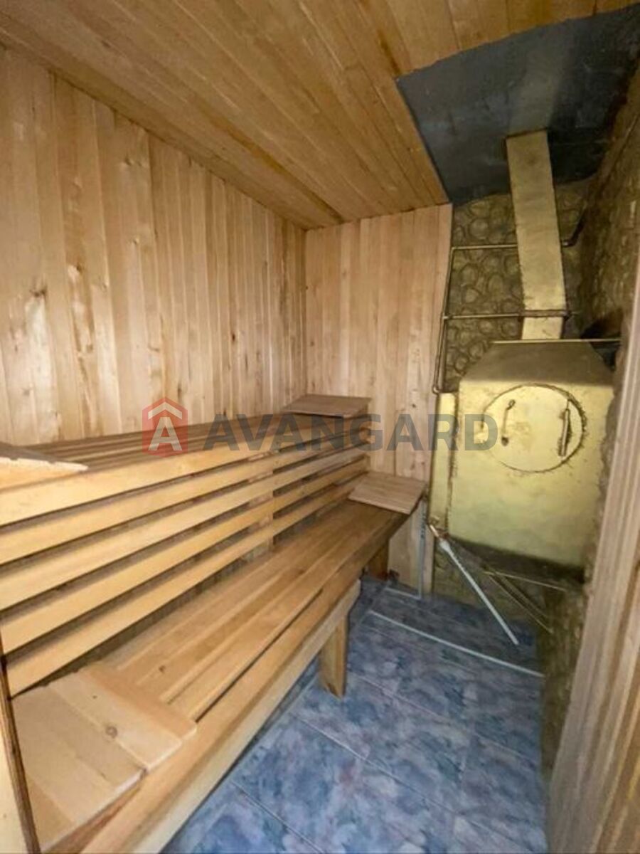 �������, 132 ��.�. ���� 17