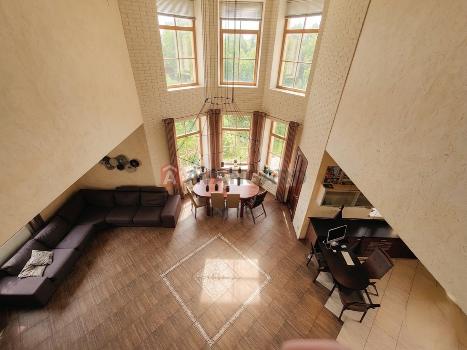 �������, 270 ��.�. ���� 9