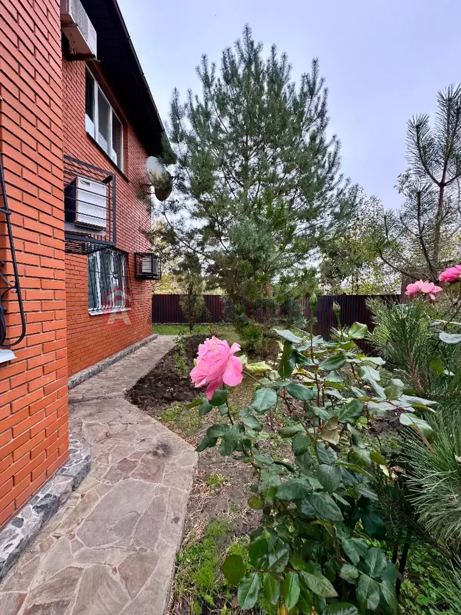 �������, 176 ��.�. ���� 13