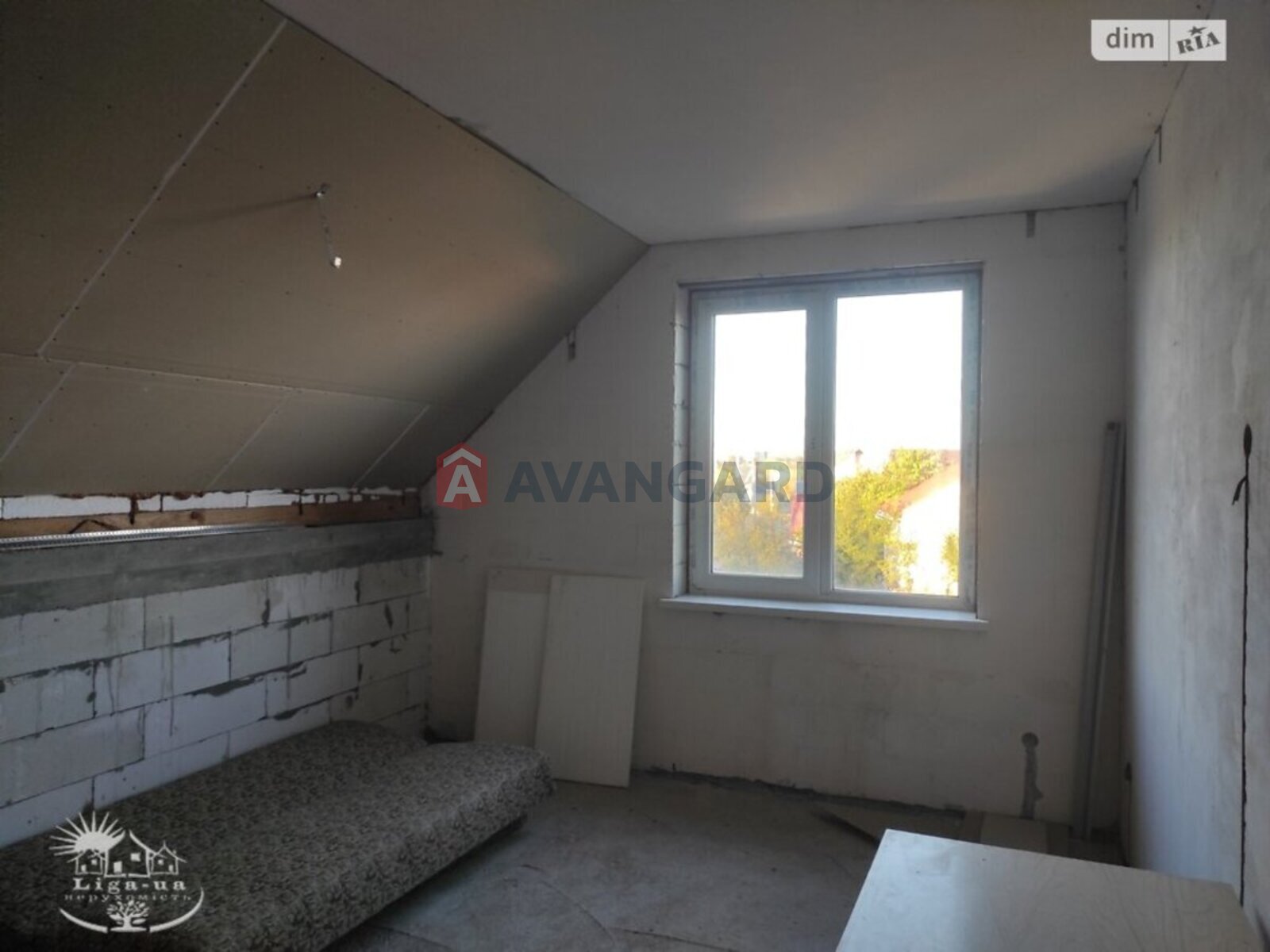 �������, 195 ��.�. ���� 13