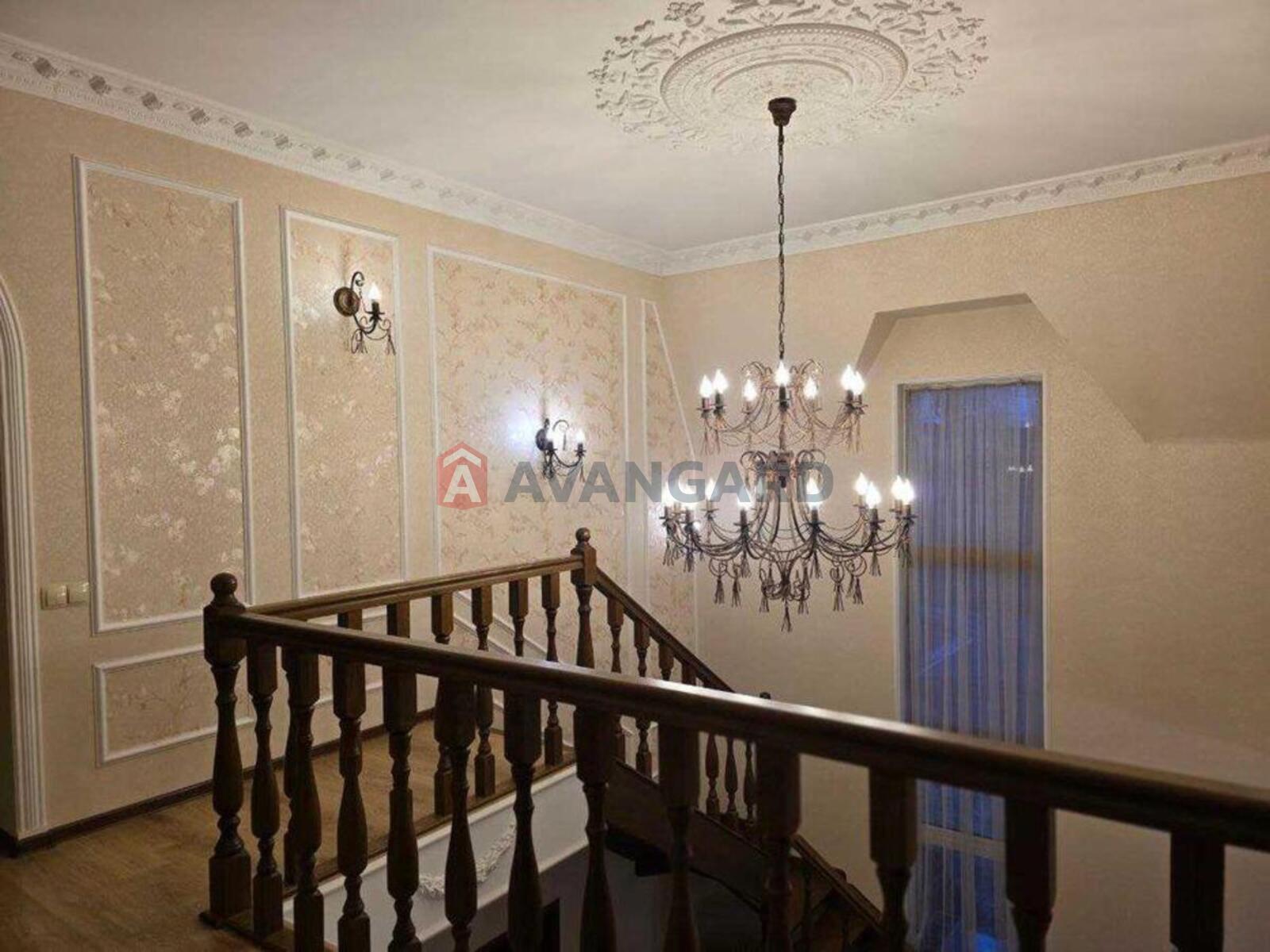 �������, 306 ��.�. ���� 8