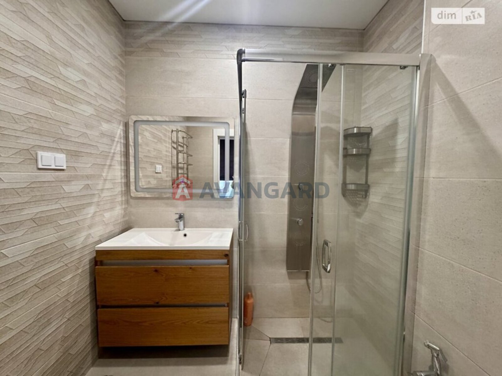 �������, 122 ��.�. ���� 15