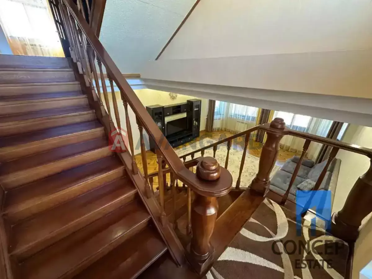 �������, 378 ��.�. ���� 25