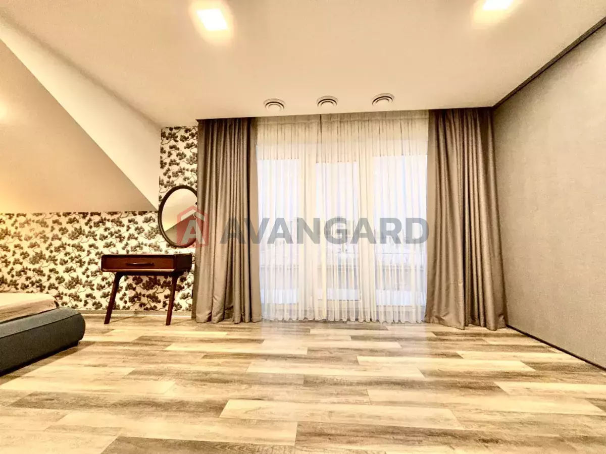 �������, 205 ��.�. ���� 25