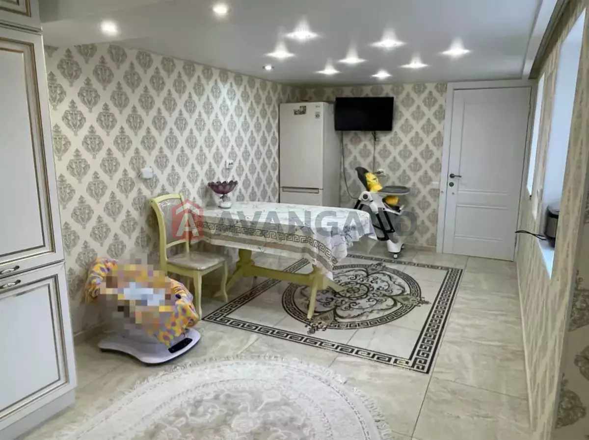 ���, 100 ��.�. ���� 23