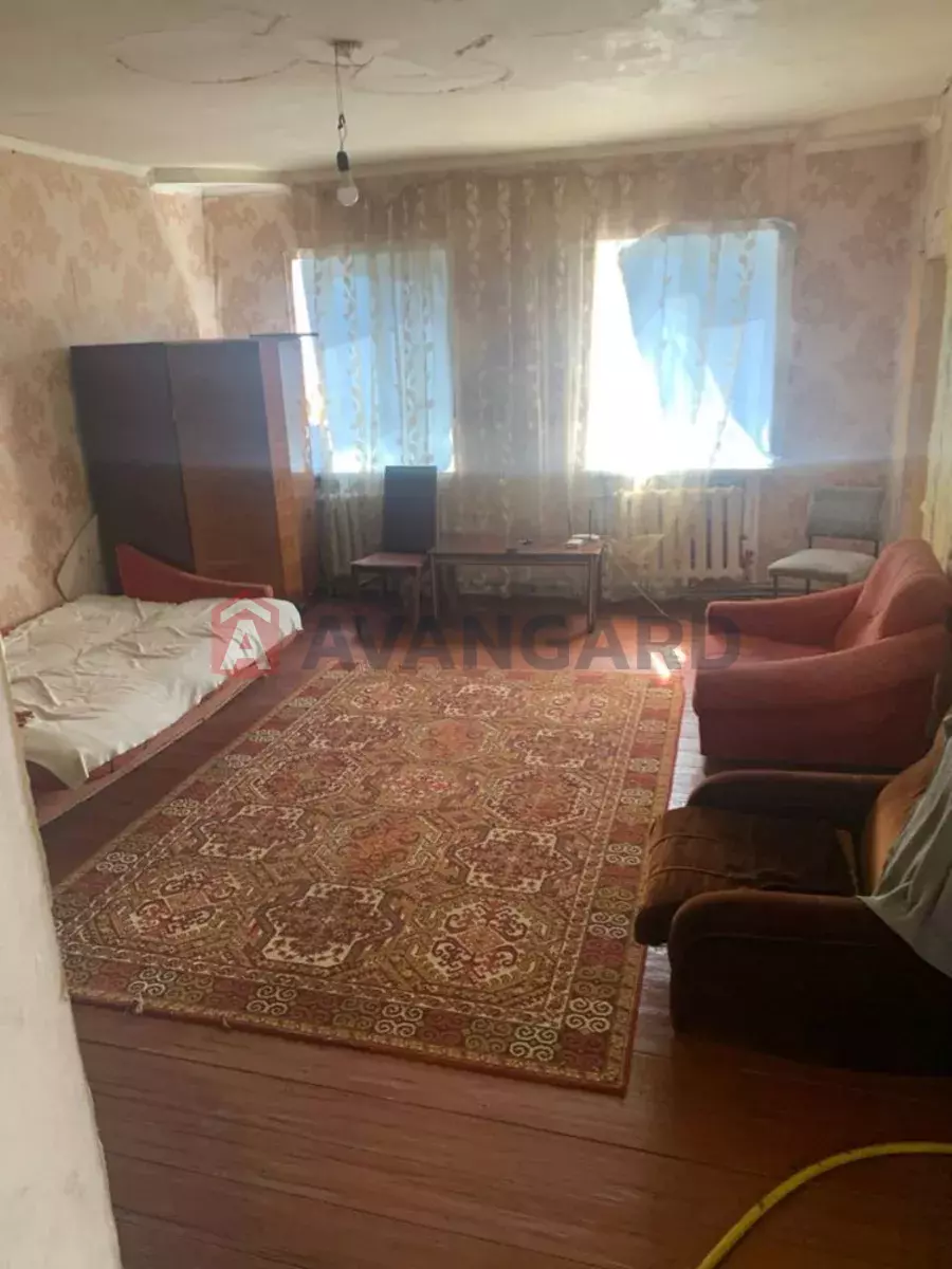 �������, 100 ��.�. ���� 11