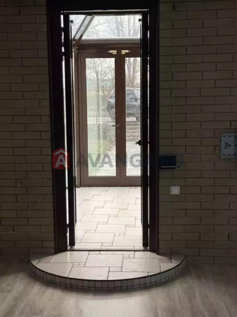 �������, 240 ��.�. ���� 13