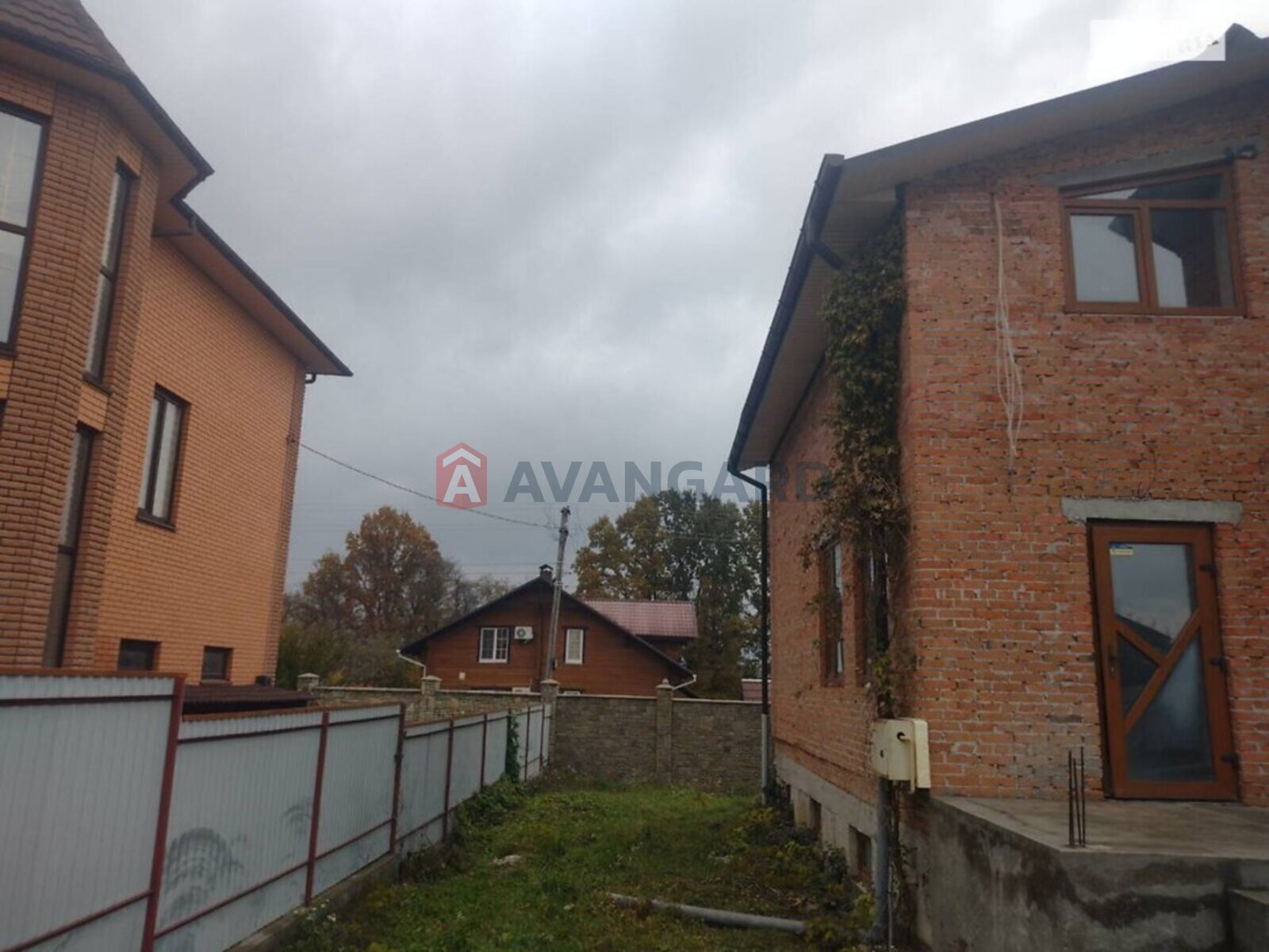 �������, 280 ��.�. ���� 4