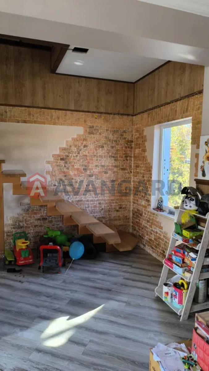 �������, 300 ��.�. ���� 6