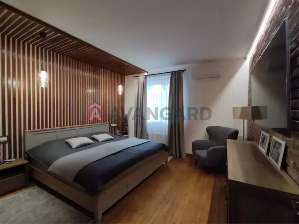 �������, 200 ��.�. ���� 14