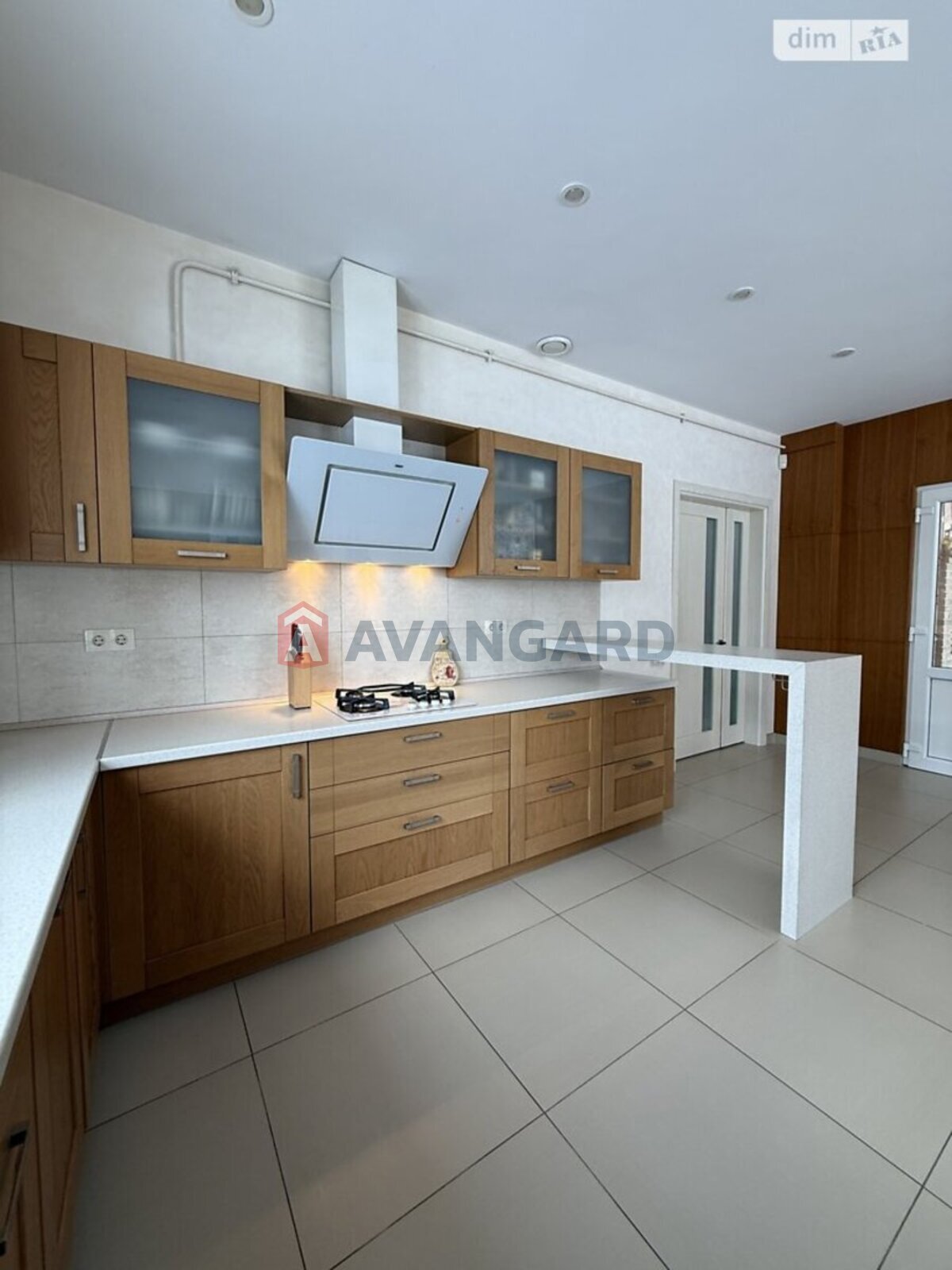 �������, 214 ��.�. ���� 18