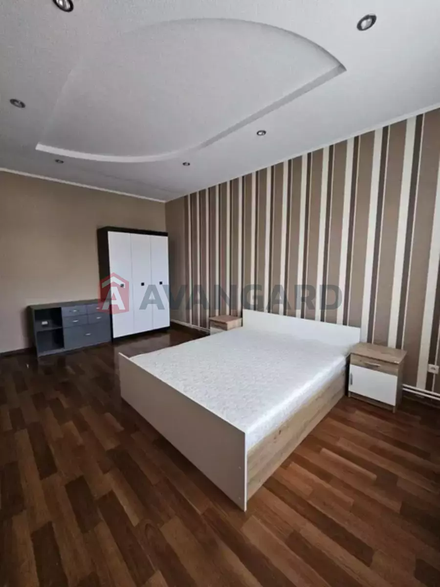 �������, 178 ��.�. ���� 8