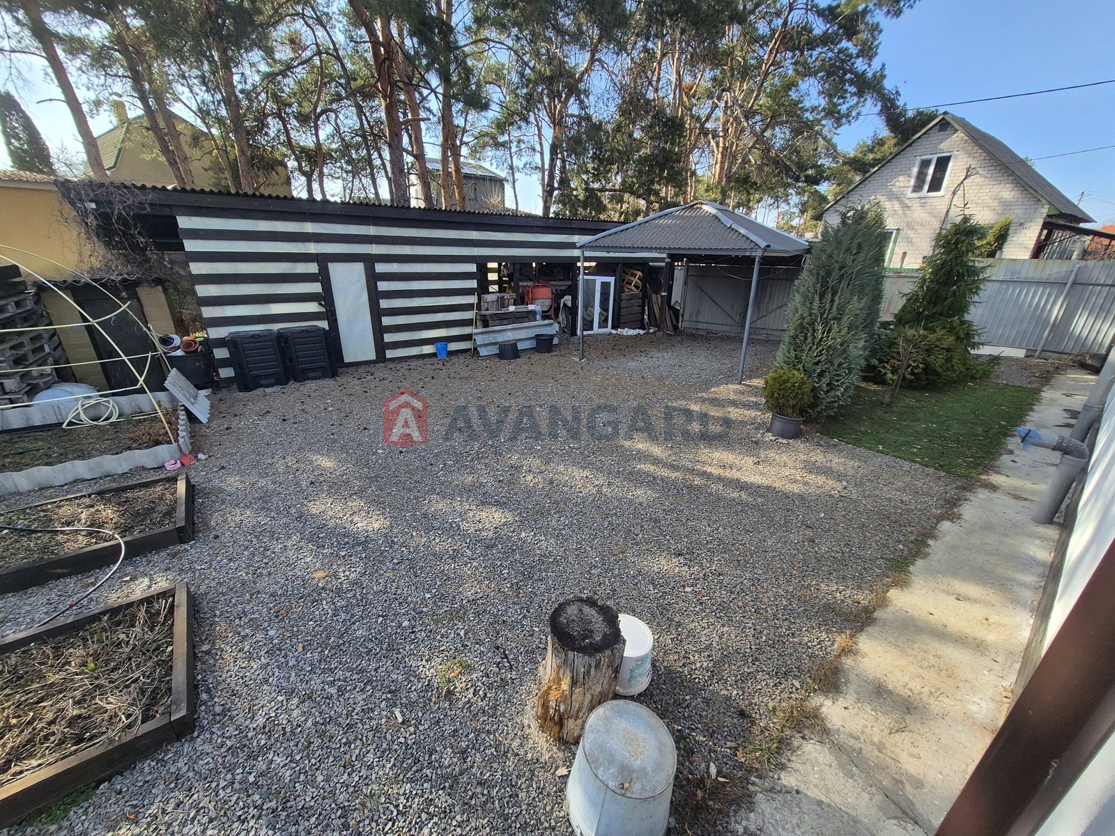 �������, 105 ��.�. ���� 4