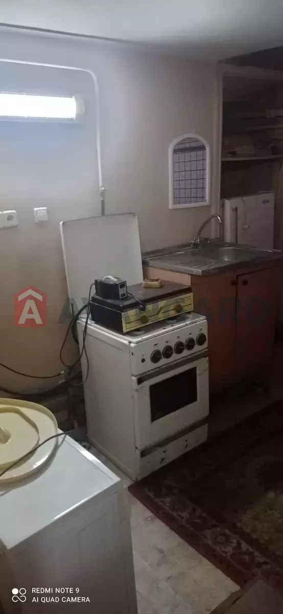 ������� �������, 65 ��.�. ���� 18